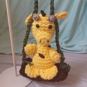 Swinging Giraffe Hanging Decoration